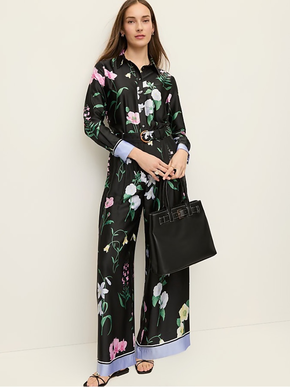 Ann Taylor The Floral Pleated Wide-Leg Pant in Satin 847179 - Picture 2 of 12